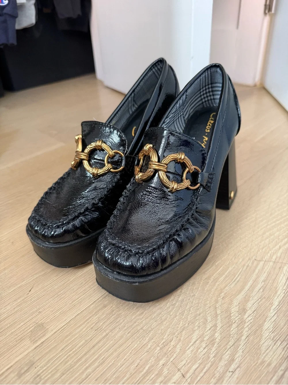 Circus by Sam Edelman Black Patent Platform Loafers with Gold Chain